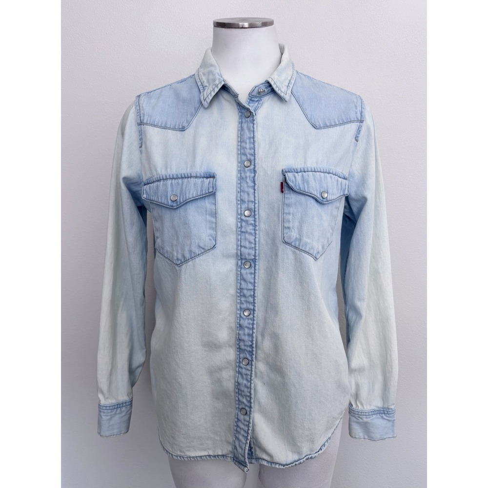 Levis Womens Western Denim Shirt Light Wash Pearl Snap Button Down M 86832-0000